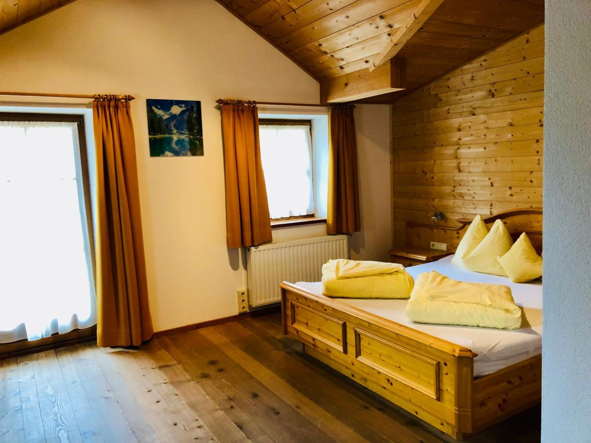 Speckstube Eggerhof Villa Braies  Exterior photo